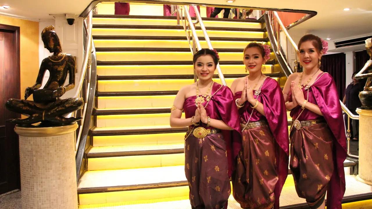 Chao Phraya River Cruise with Dinner