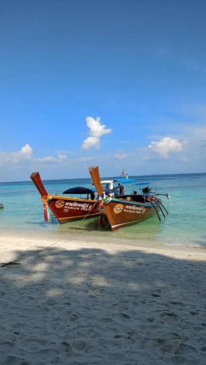 Krabi 4 Island Tour by Longtail Boat with Local Lunch