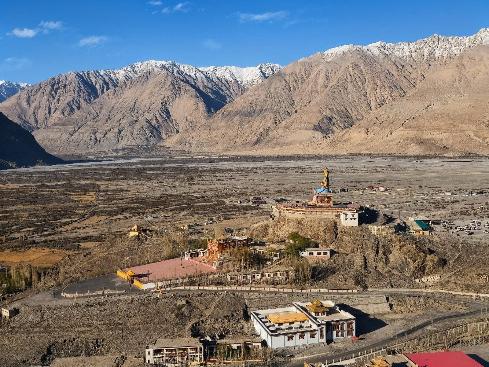Classic Leh Ladakh Pangong Lake Tour