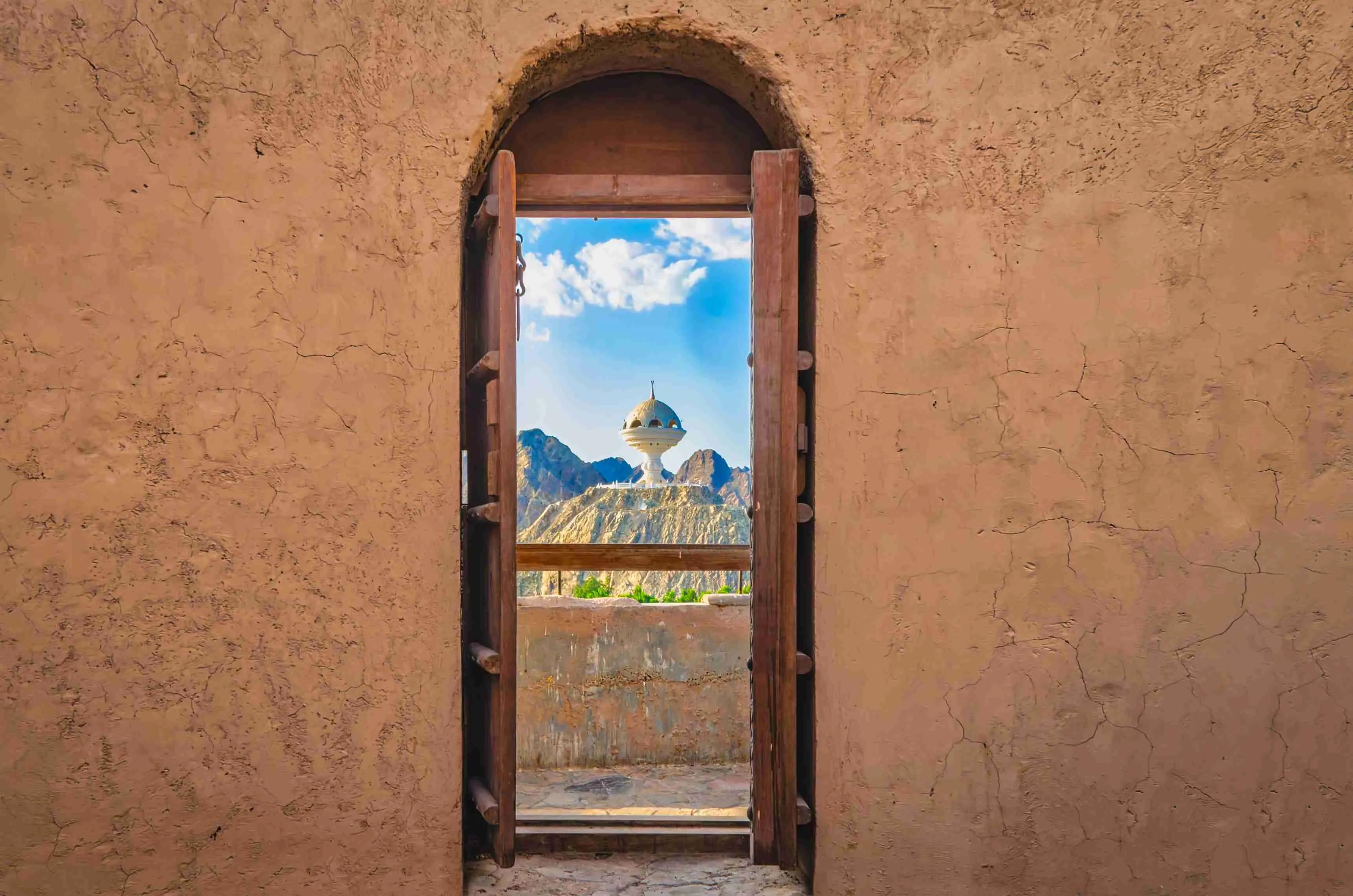 Luxury Oman Exploration Tour Package