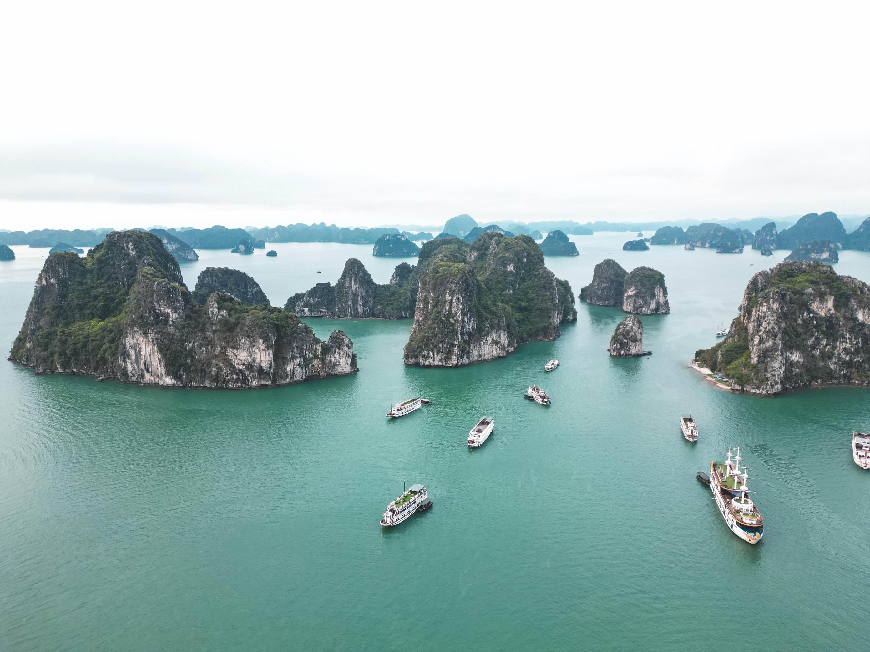 8 Days Vietnam Highlights Tour Package