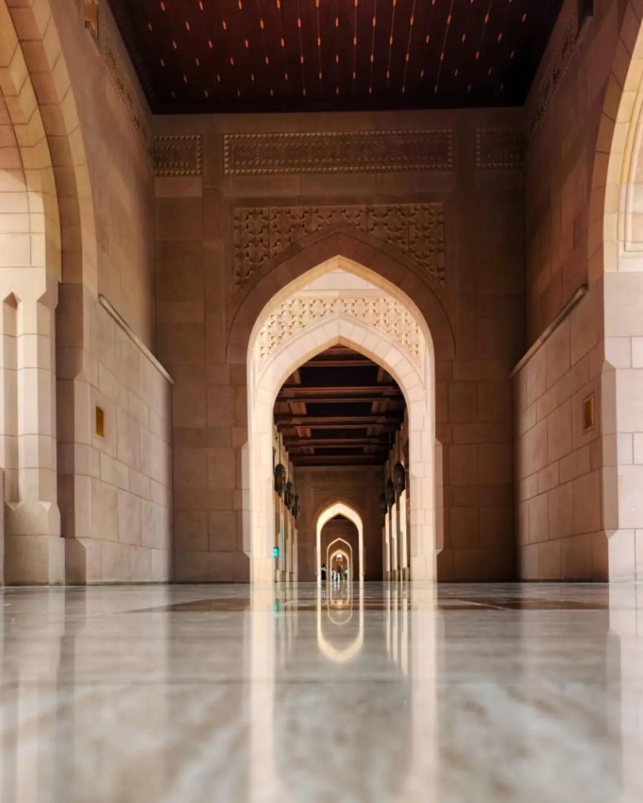 Luxury Oman Exploration Tour Package